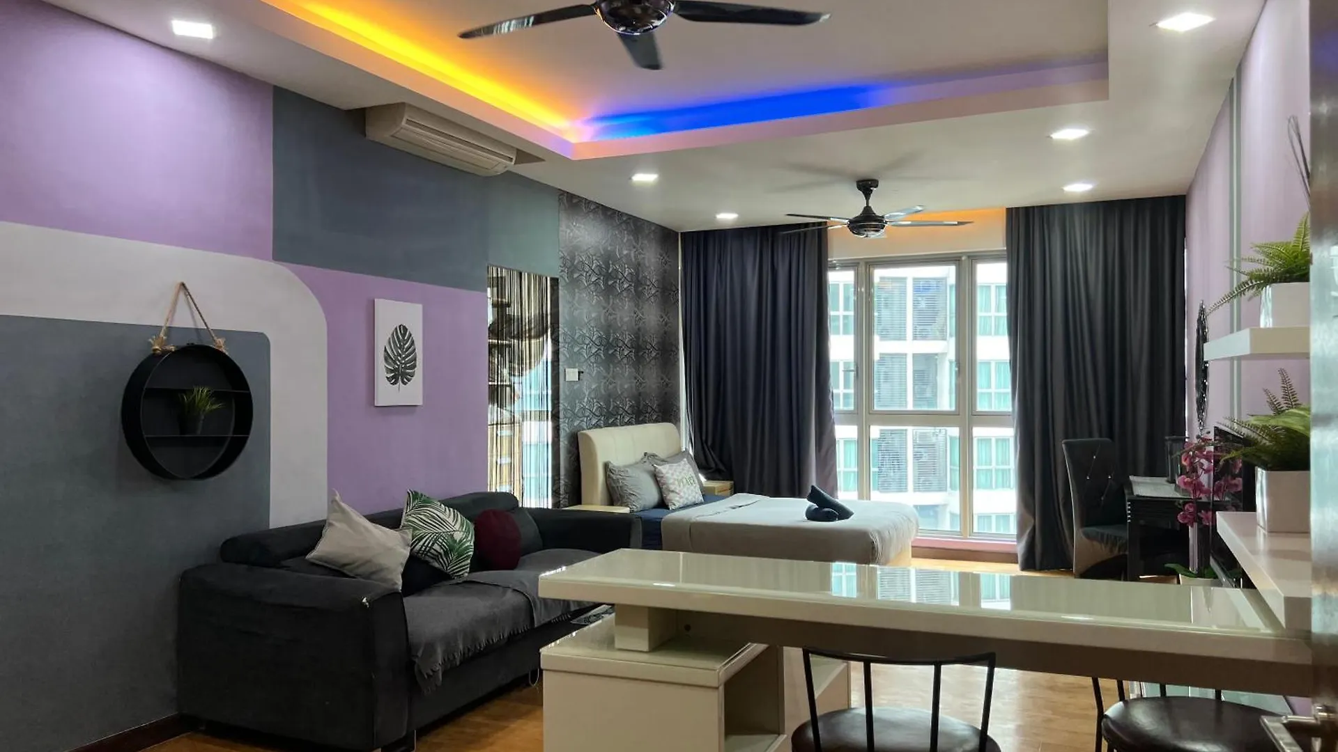 Regalia Service Suites Klcc Skypool Kuala Lumpur Apartmán
