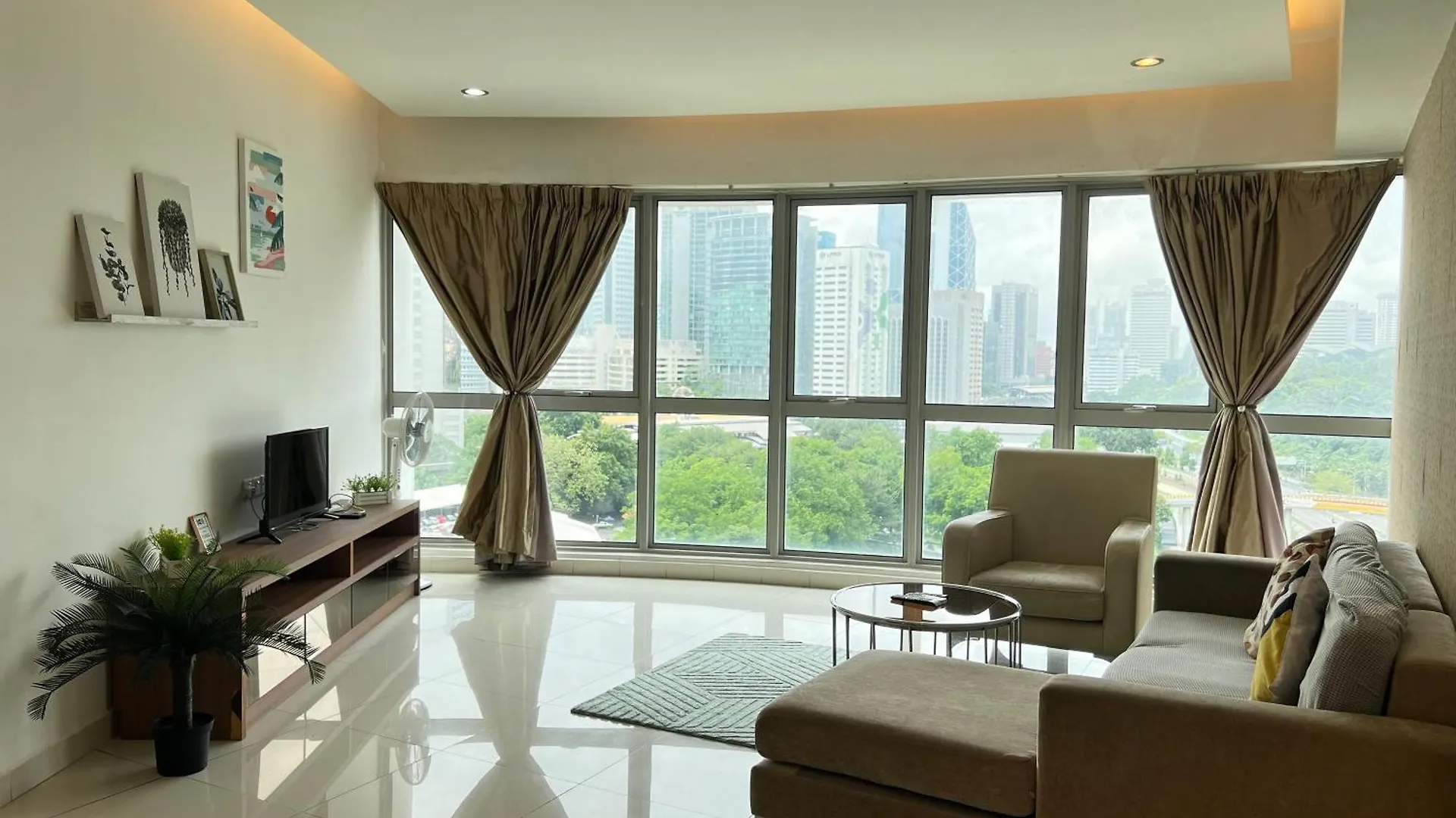 Regalia Service Suites Klcc Skypool Kuala Lumpur 0*,  Malajsie