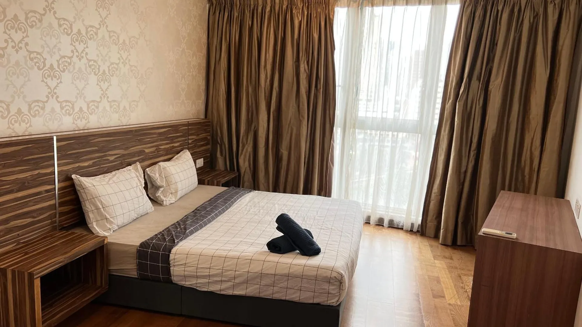 Regalia Service Suites Klcc Skypool Kuala Lumpur Apartmán