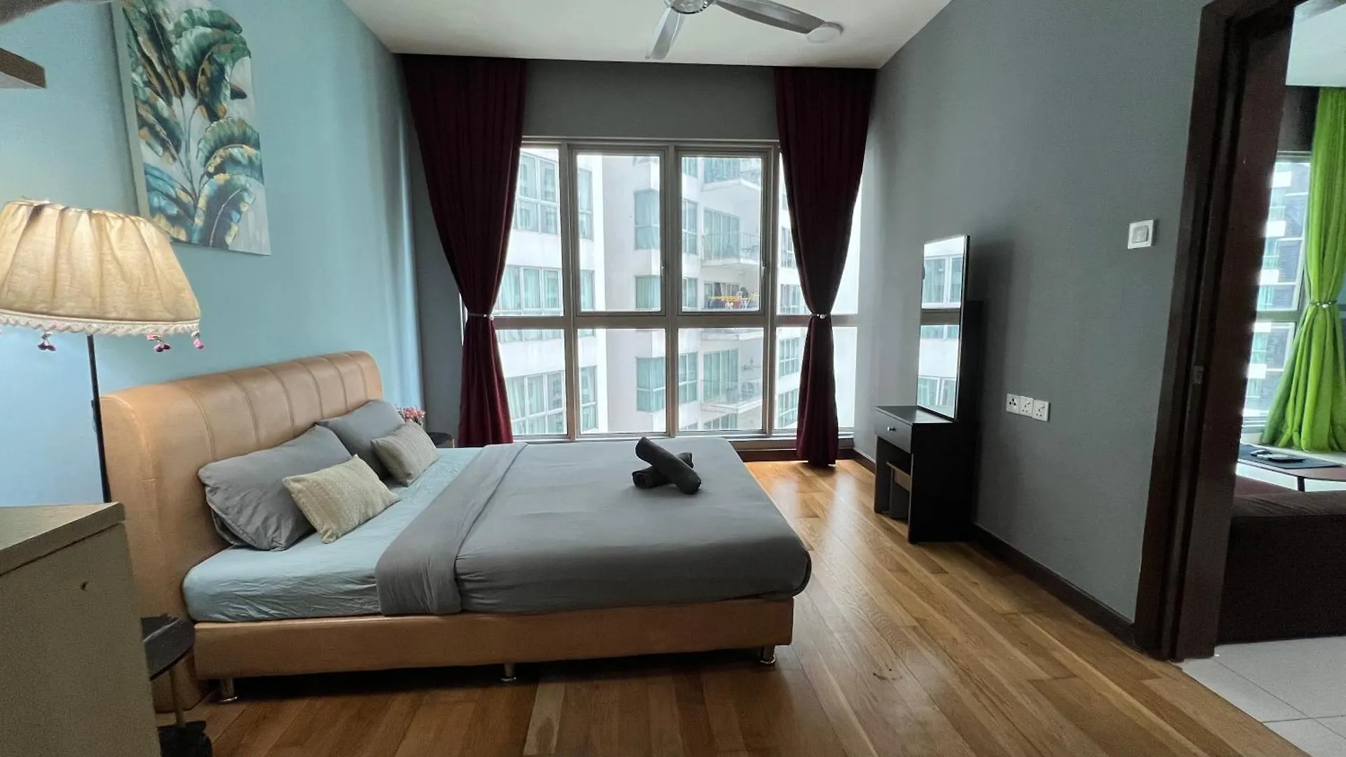 Regalia Service Suites Klcc Skypool Kuala Lumpur