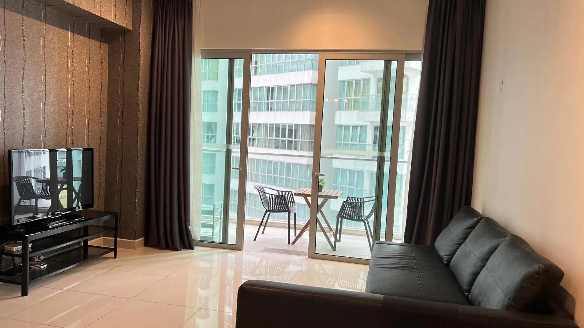 Regalia Service Suites Klcc Skypool Kuala Lumpur